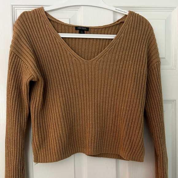 Wild Fable Light Brown V-Neck Sweater - Picture 1 of 3